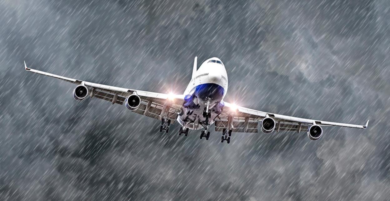 Why don’t airplane engines stop when it rains?